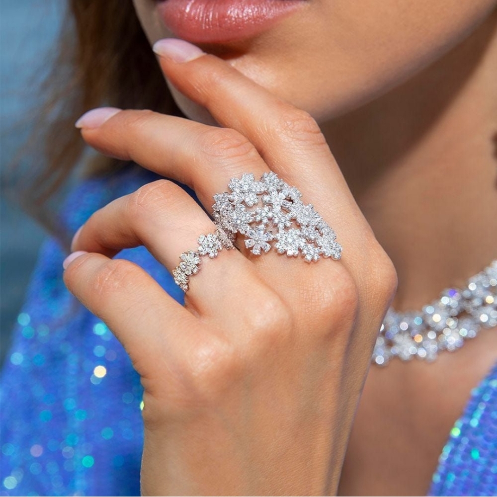 apm monaco floral design ring New